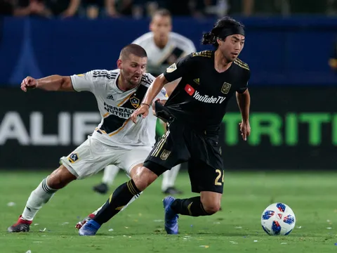 Bạn đã hiểu vì sao cầu thủ Việt kiều dễ sa lầy V-League?