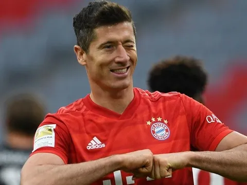 Bắn hạ đối thủ, Lewandowski khiến tất cả gọi tên bởi 2 thành tích ấn tượng