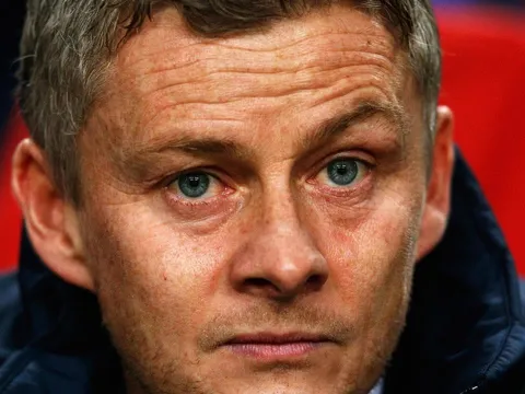 Bán mình cho AS Roma, sao Man United hành động điên rồ