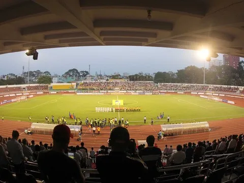 Bán tên SVĐ và chuyện chủ động kiếm tiền của bóng đá Việt Nam