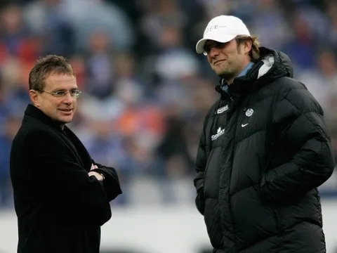 Báo Anh ví von AC Milan đã 'bỏ qua Klopp để chọn Solskjaer'