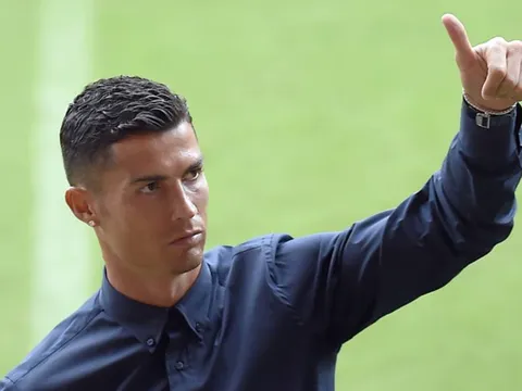 Báo Đức tiết lộ sự thật "khủng" giữa Cristiano Ronaldo với Nike