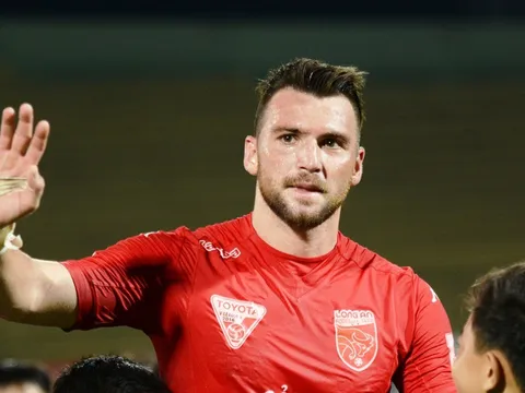 Báo Indonesia choáng ngợp trước phong độ chói sáng của "hàng thải" V-League