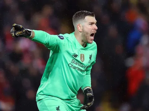 Báo Tây Ban Nha từ chối chấm điểm Adrian sau trận thua Atletico