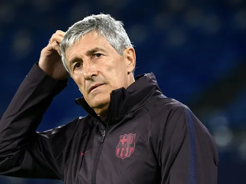 Barca gặp khó vì "máy phối bóng" quyết ở lại Camp Nou đến cùng?