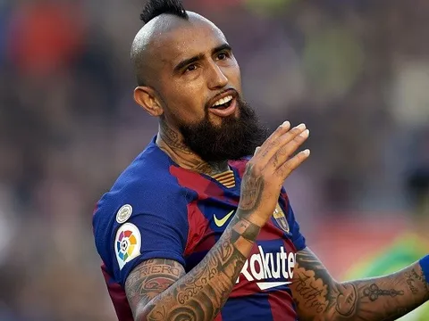 Barca và những lý do nên giữ Arturo Vidal lại hè này