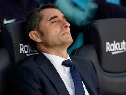 Barcelona đã và đang sở hữu 2 "đôi chân pha lê" khốn khổ nhất