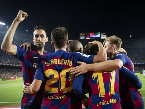 Barcelona đang bay cao mà không có "bùa hộ mệnh"!