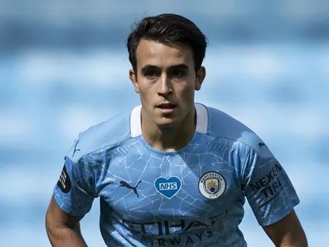 Lâm cảnh khốn cùng, Barca lại hóa 'FC trả góp' ở vụ sao trẻ Man City