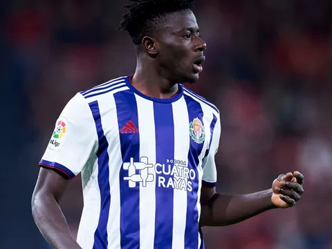 Bắt đầu đàm phán, Man Utd chờ ngày đón "đá tảng 1m91"