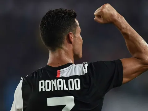 Bất ngờ! Ronaldo: "Tôi nhớ Madrid, và muốn trở lại đó sớm"