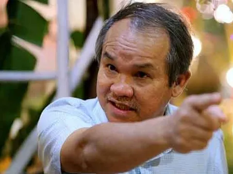 Bầu Đức phản pháo VFF: "Liên đoàn nói thế, người ta cười cho"