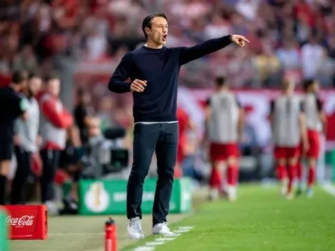 Bayern mở màn thuận lợi, người trong cuộc phản ứng thế nào?