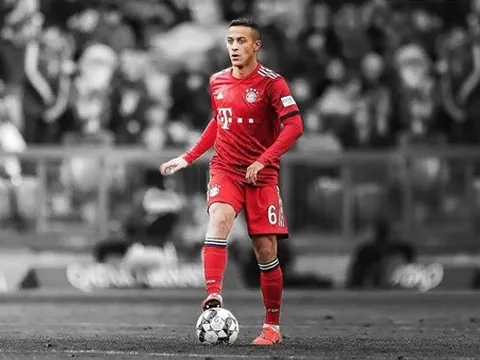 Bayern sẵn sàng bán trụ cột cho Liverpool và âm mưu thực sự phía sau