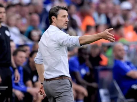 Bayern vùi dập Schalke, Kovac và Wagner bất ngờ đều có cùng một phản ứng