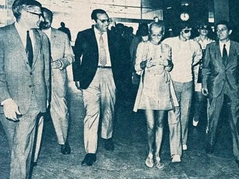 Những thước ảnh đáng nhớ của Johan Cruyff trong chuyến viếng thăm Barcelona năm 1970