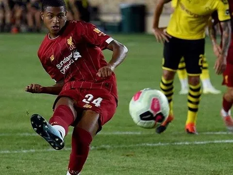 "Tôi yêu cậu bé đó, thật là một cầu thủ tuyệt vời’’