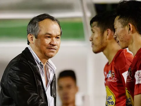 Chuyên gia Việt nói về phát ngôn HAGL rớt hạng cũng chả sao của bầu Đức