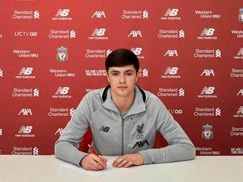 Buồn vui lẫn lộn, bộ đôi sao trẻ Liverpool 1 ký hợp đồng, 1 vào bệnh viện