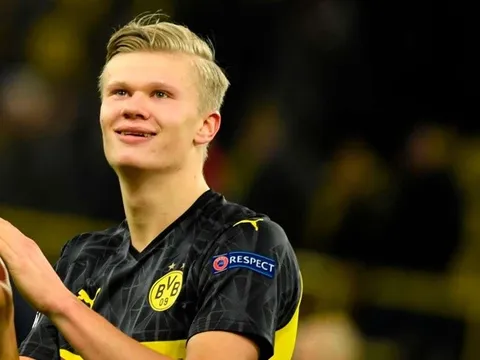 Bên cạnh việc ghi bàn, Favre còn phải ca ngợi Haaland về 1 điều