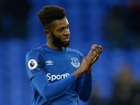 Tuyến giữa xáo trộn, 'kẻ thách thức top 6' buộc lòng giữ 'sao mai'