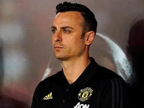 Berbatov: "Rất nhiều tin đồn, và cậu ấy là hợp nhất với Man Utd"