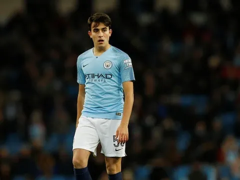 Bị Barca dòm ngó sao trẻ, Man City đáp trả đầy đanh thép