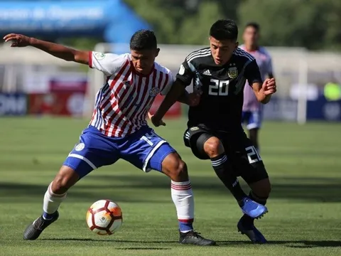 Bị 'cám dỗ' bởi nước Anh, 'tiểu Messi' làm điều ngỡ ngàng với CLB