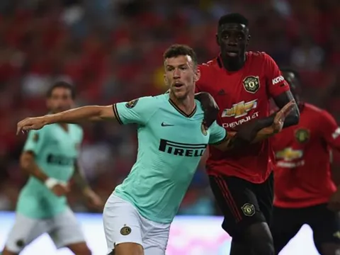 Bị chỉ trích, sao Inter Milan khó chịu với HLV Conte