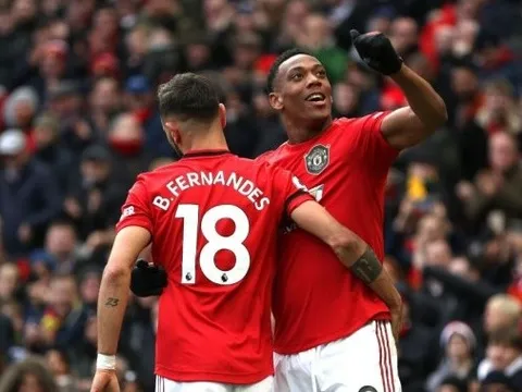 Bị Fernandes "chỉnh đốn", Martial liền đáp trả