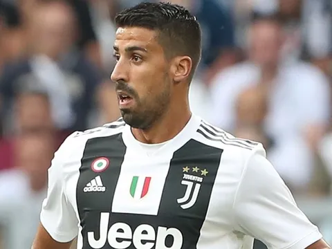 Bị Juventus đẩy ra đường, “người thừa” vẫn quyết tâm bám trụ