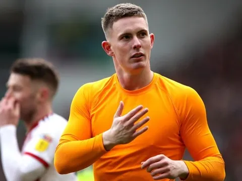 Bị Man Utd 'bơ', tân binh NHA mất kiên nhẫn với 'tiểu De Gea'