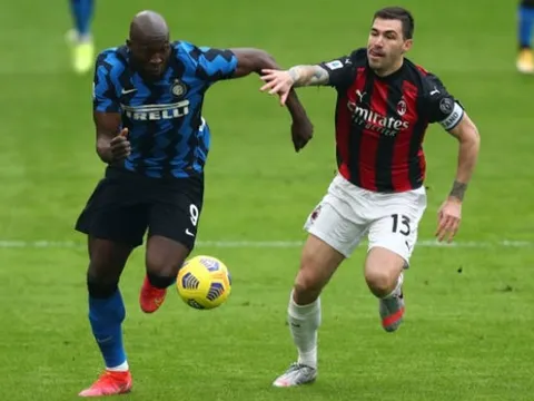 Bị "người thừa" Chelsea chiếm vị trí, thủ quân Milan phản ứng ra sao?
