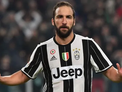 Bị Sarri ngó lơ, “quả tạ” của Juventus đã có quyết định cho tương lai