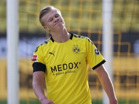 Dortmund bị VAR "vạch mặt", Haaland đăng đàn tố cáo gay gắt