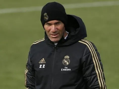 Bị Zidane ruồng bỏ, "bom xịt 60 triệu" được Gã khổng lồ ra tay cứu vớt