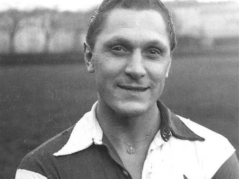 Quê nhà của Josef Bican phủ nhận kỷ lục ghi bàn của Ronaldo