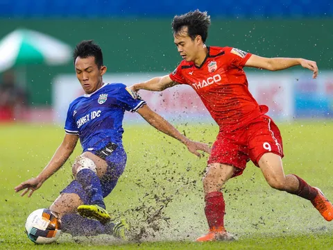 Chuyên gia Việt nói về mất mát của V-League nếu HAGL rớt hạng