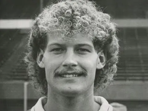 Blind nói về tình yêu cuồng nhiệt với 'mối tình đầu'