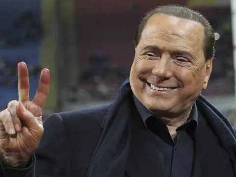 'Bố già' Milan rời Ý, lánh nạn corona