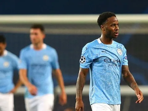 Bỏ lỡ cơ hội gỡ hòa cho Man City, Sterling chưa phải là người tệ hại nhất
