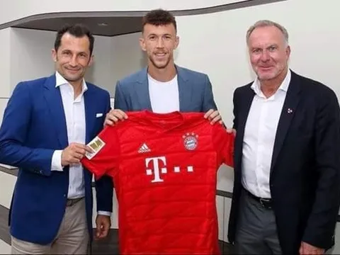 Bỏ lỡ hàng loạt mục tiêu, sau cùng Bayern cũng đã có phương án "thứ N" thay Robbery