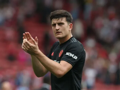 Bỏ quên 'quái vật' 1m99, Man United đánh rơi chiến thắng trước Southampton