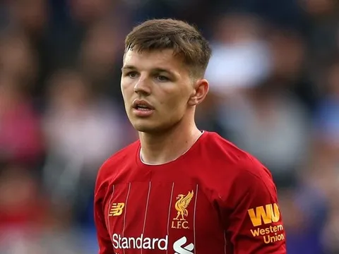 'Cậu ta nói không với Man Utd vì không muốn phản bội Liverpool'