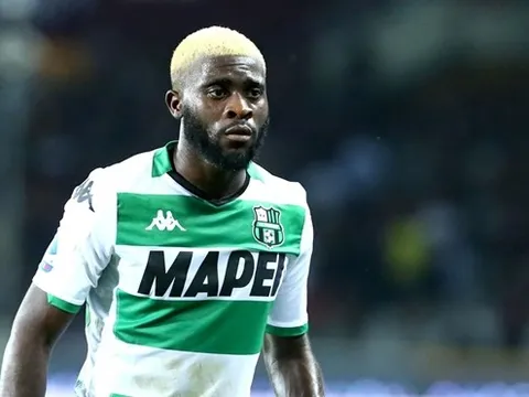 Nhòm ngó cựu sao Chelsea, Barca bị “dội gáo nước lạnh”