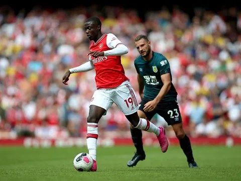 'Bom tấn' Arsenal ra sân đấu Liverpool không? Emery có câu trả lời