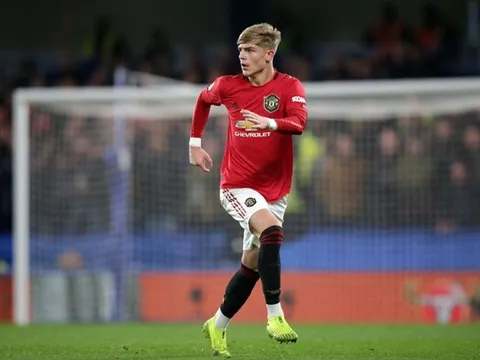 Thăng hoa tại Man Utd, Brandon Williams hé lộ đã 'noi theo' 3 cái tên