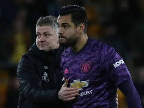 Vô hình ở Man Utd, 'nạn nhân' của Solskjaer vẫn là hàng hot trên TTCN