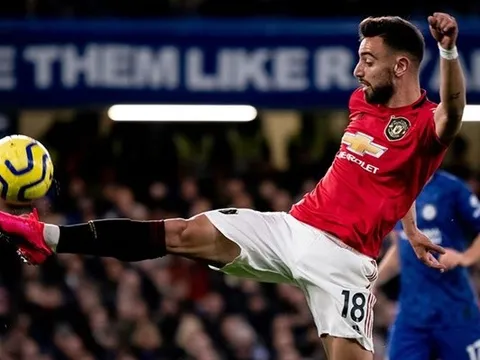CHÍNH THỨC! Fernandes nhận vinh dự đầu tiên tại Premier League