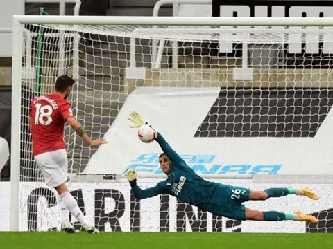 Đáp trả Klopp, Fernandes nói rõ vì sao M.U được hưởng penalty nhiều